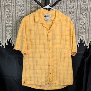 Men's Columbia Medium Short Sleeve Button Up Shirt Yellow Plaid M